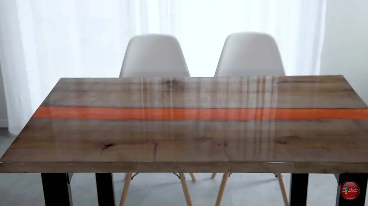 EPOXY RIVER TABLE: THE PERFECT MATCH